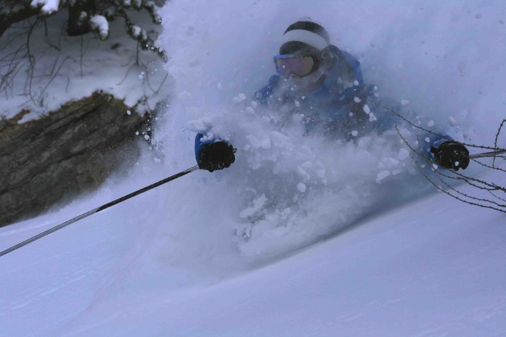 Foto: oneshot-photo.com. Åkare: simon dawes blondel.