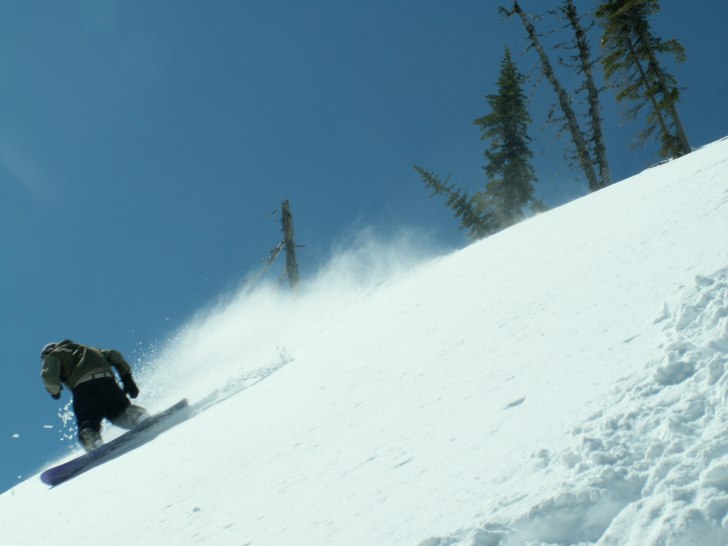 Vårpuder i Fernie! Sådana dagar som denna fanns . Foto: Carl Bromarker. Åkare: Filip Eriksson.