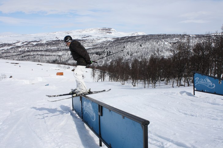 Räcket. Foto: Oliver Roosvall. Åkare: Joel Löräng.