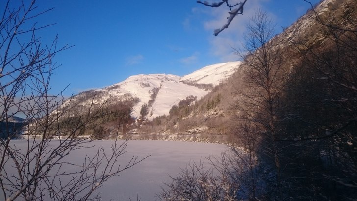 Strålende sol og flotte forhold! 
Åpent 9-21.