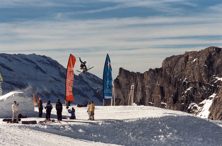 November loven i Tignes va alltid balla, parkskola. Foto: Sanna Gavel. Åkare: Linus Hougland.