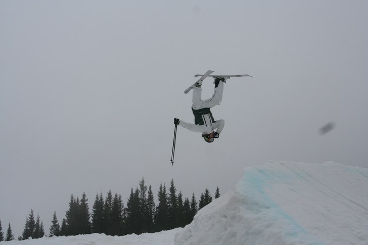 Mmmm Redbull!. Foto: Victor Sjöberg. Åkare: Andreas Öjbrandt.