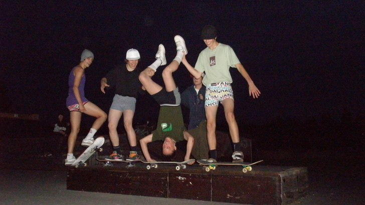 Foto: dunno. Åkare: David, Schöönis, Jag, Ogge sen kmr kåtajerran där bak också.