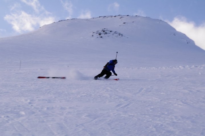 Rätt skön vurpa efter misslyckad 180 (finns som . Foto: Henrik Solberg. Åkare: Karl Olofsson.