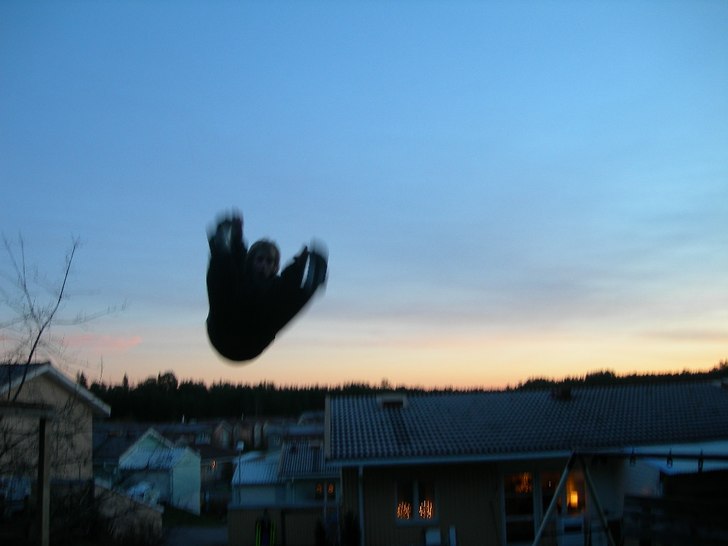 Åkare: Adrian Gratschew.