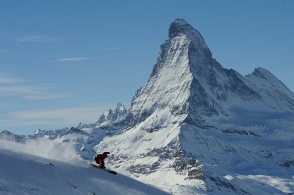 Shreddar på rothorn. Foto: Chris Patient. Åkare: Robin Ljungqwist.