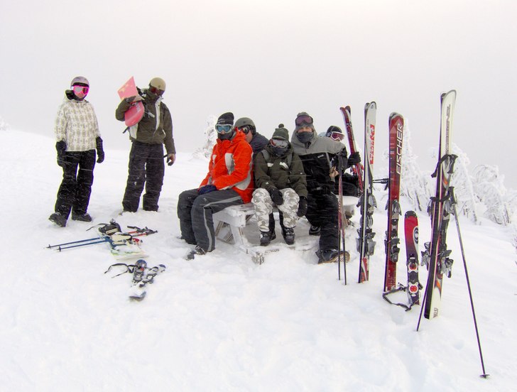 Foto: Jimmy Berlin. Åkare: Frida Sanell, Jon Dahllöf, okänd, okänd, Karin, Björn Siby, Party Björnen.