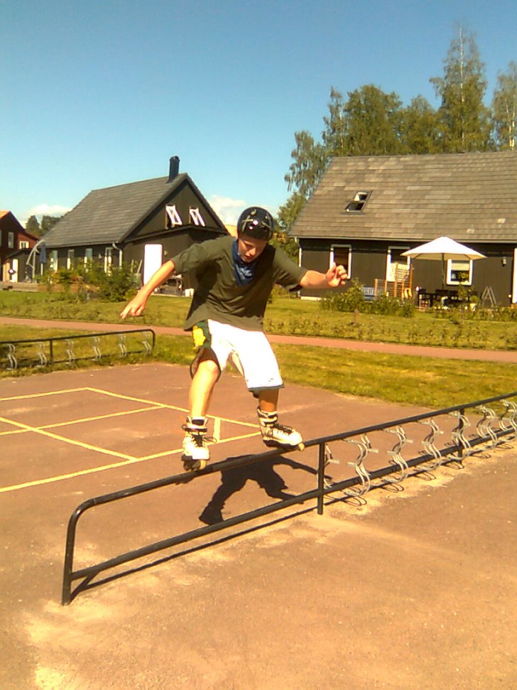 Ett cykelställ. Foto: Lukas Hallquist (Lukasdenstore). Åkare: Jens almskog.