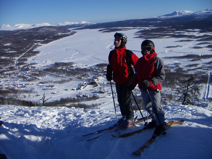 jag å lillebror på höjden i klimpfjäll. Foto: Albert Hahn.