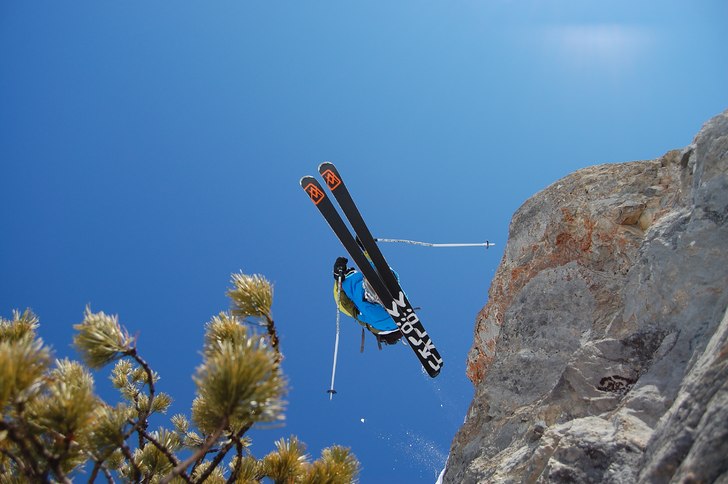 Niklas droppar picnic-klippan.. Foto: Jonas Andersson. Åkare: Niklas Svensson.
