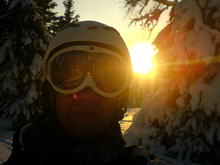 Solnedgång i liften efter en perfekt dag. Foto: Jag. Åkare: Jag.