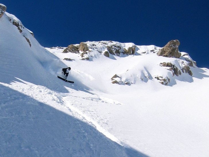 Upp på kammen ovanför Grattalu (nära vädermast. Foto: Markus Andersson. Åkare: Jesper Petersén.