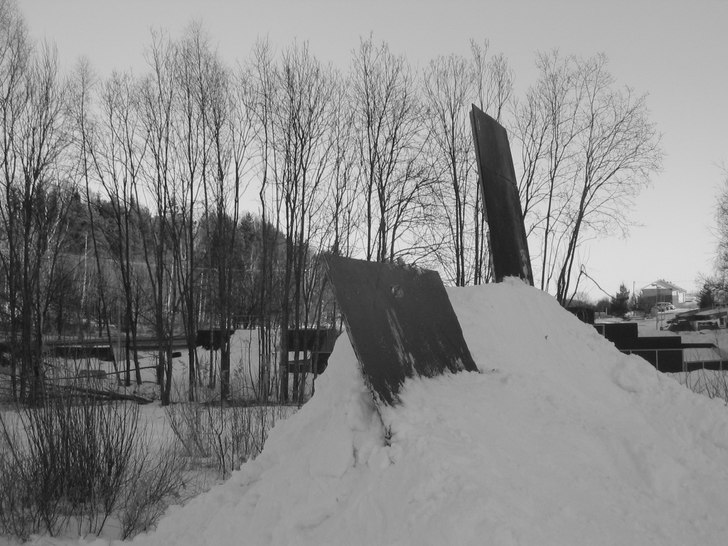 kvarterpipe 2 stalls. Foto: sebastian backman. Åkare: ingen.