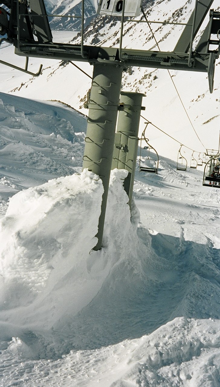 Marte Lift - had to be dug out after an avalanche. Foto: Adam Van den Bussche.