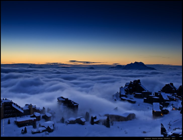 Avoriaz by night. Foto: Stefan Bogren.