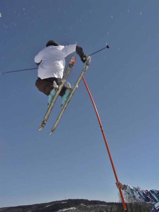 Bonkar pinnen, tror jag gör en shifty 180:P. Foto: Sanna Lindberg. Åkare: Anders Grahn.