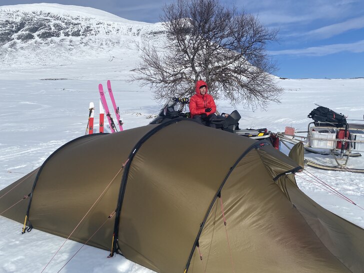 Hemma vid tältet....