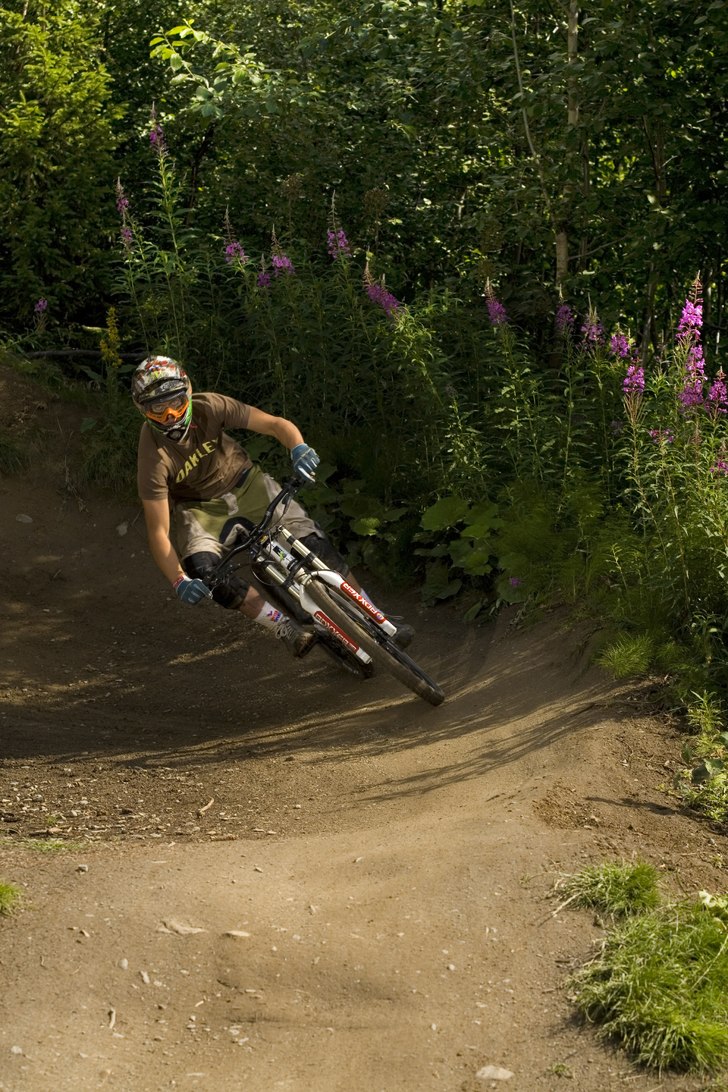 Vroooom. Foto: Simon Berggren. Åkare: Alexander Kangas.