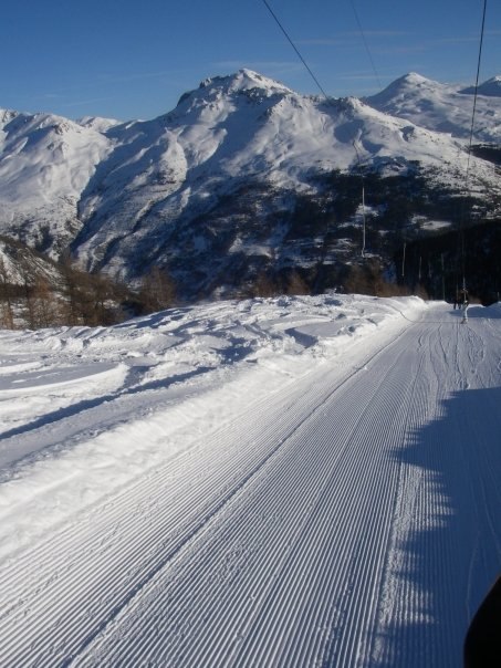 kolla djupet på det pudret... Foto: Hans Lind. Åkare: ingen.