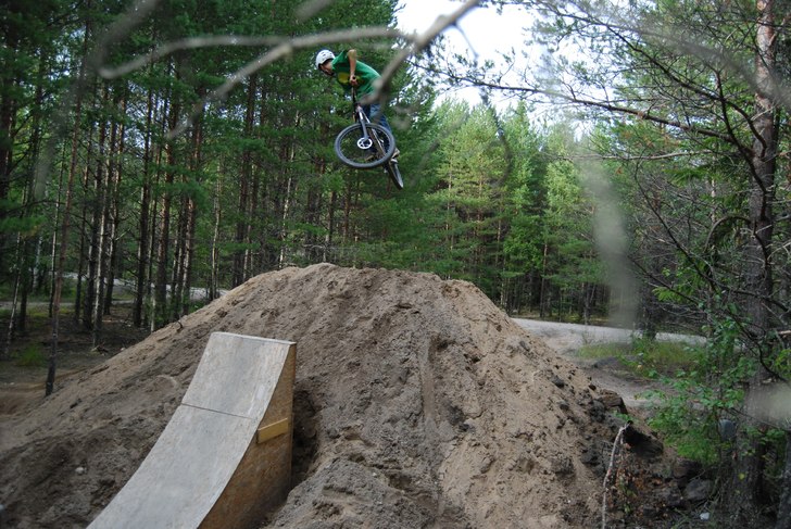 Min första 360 som jag klarade :D. Foto: Adam Östlund. Åkare: Emil Östlund.