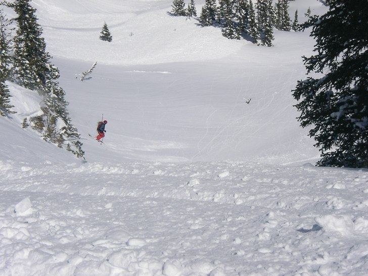 Ute o flyger lite..... Foto: Andreas Woupio. Åkare: David Jonsson.