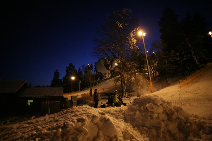 frontflip. Foto: jonas lindblom. Åkare: Philip andersson (jag) .