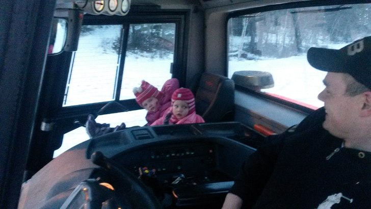 Livet bak heiskortet.
Kom litt natursnø på torsd.