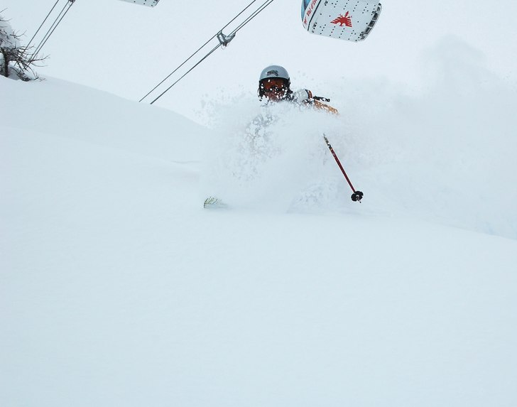 Första skiddagen för den veckan. Under L'Ol. Foto: Daniel Eklund. Åkare: Roberth Jensen.