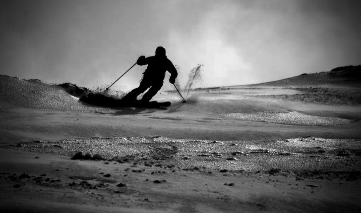 Foto: Fredrik Persson. Åkare: Mattias Helgesson.