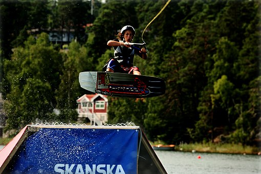 kickern på wakeboard SM 2006. Foto: Roland. Åkare: Mikaela Isaksson.