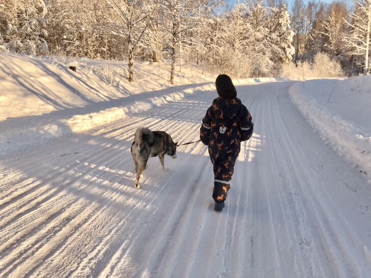 Tillsammans på promenad.