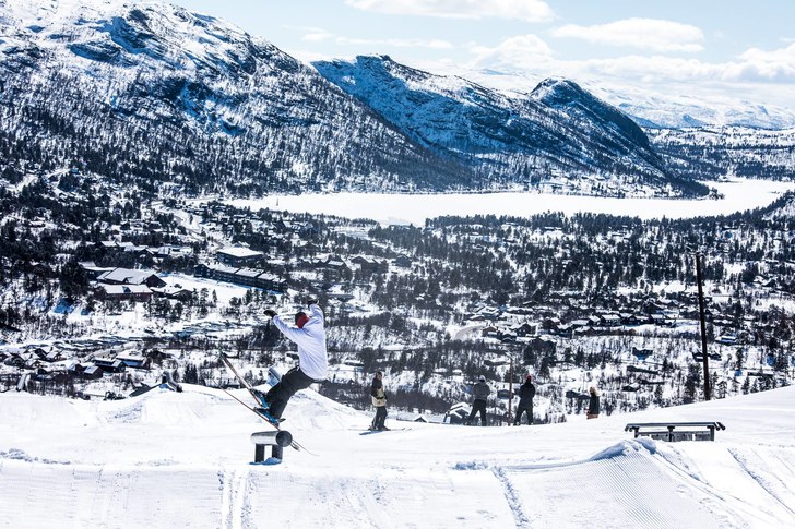 Søndag 23.04 
God morgen! 
Idag starter vi dagen.