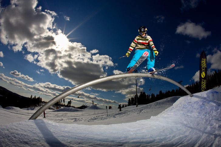 PCP Supersessions.
Rainbow och Lucas Nilsson skju. Foto: Lucas Nilsson. Åkare: Emil Högström.