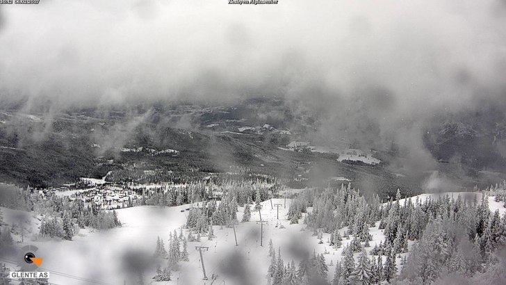 Det snør på Nesfjellet
Etter en flott helg med m.