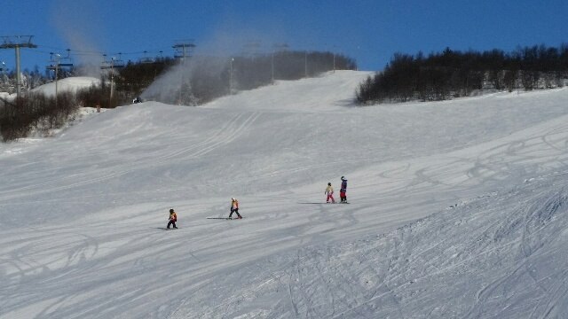Beitostølen skiheiser 
Flott vær på Beitostøle.