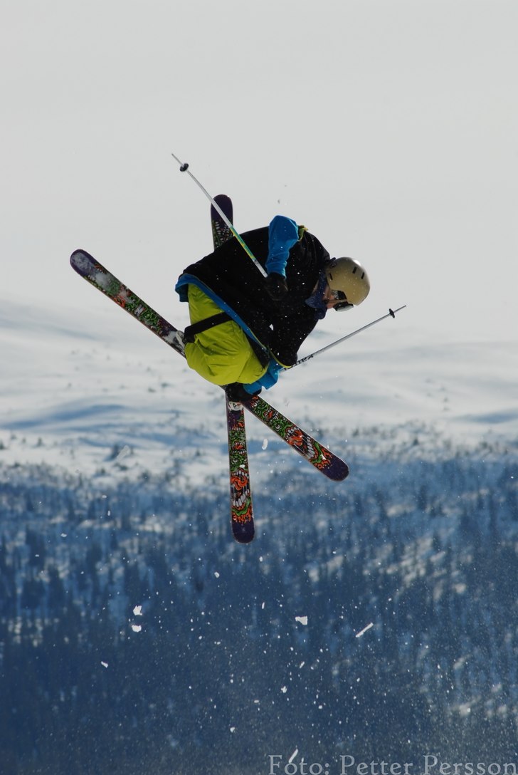 Foto: Petter Persson. Åkare: -ll-.