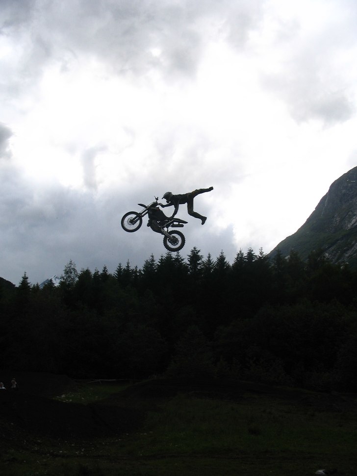 När fjället är stängt pga dimma får man roa s. Foto: Sören Danielsson. Åkare: john doe.