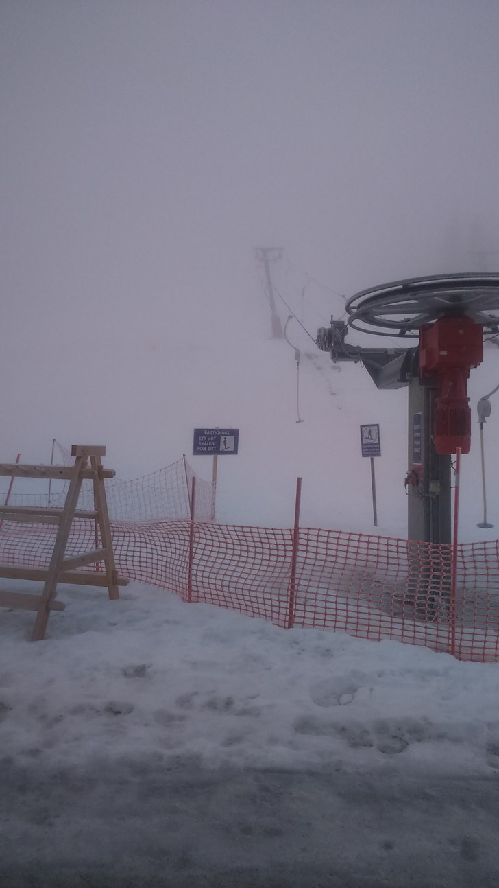 Tåke og trist
Kjør pent og ta hensyn til hverand.