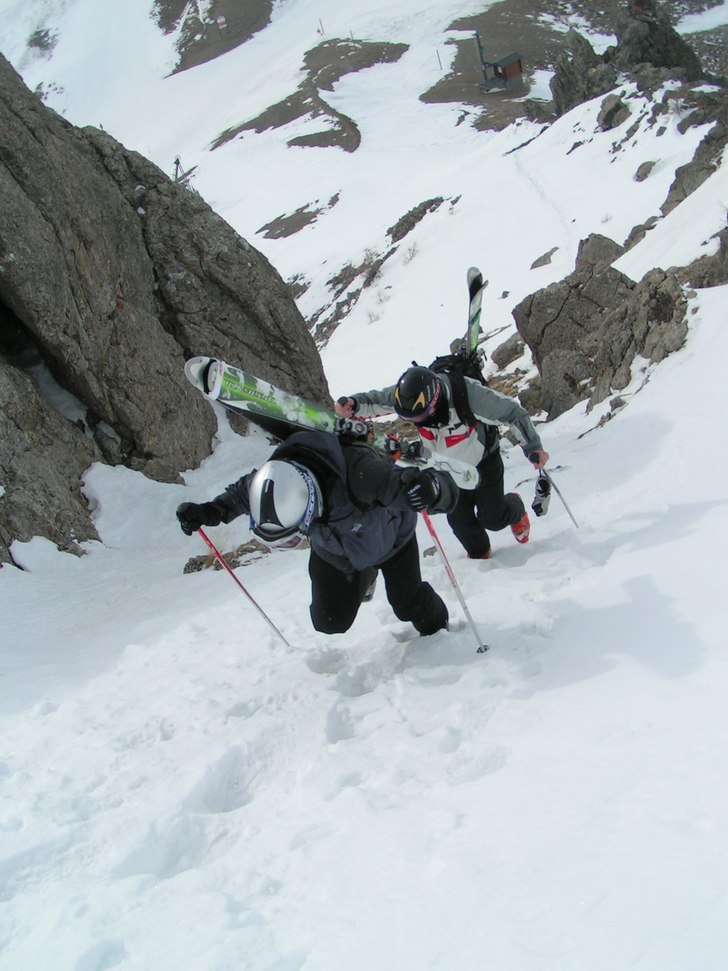 Först upp... sen ner. Foto: Okänd. Åkare: Danniel Bolander mfl.