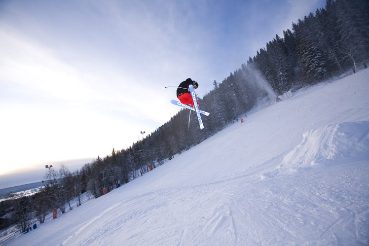 jag gör en liten 360 med tail. Foto: jörgen nilsson. Åkare: marcus tjäder.