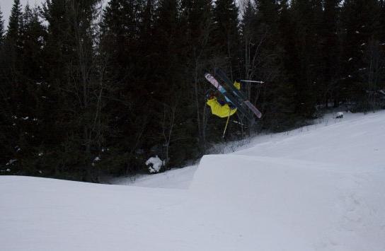 Flat 5 från röda parken i åre . Foto: Viktor karlsson. Åkare: Patrik lundgren.