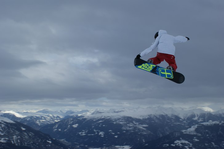 nosegrab 360. Foto: Oskar Jönsson. Åkare: Dominik Kaelin.