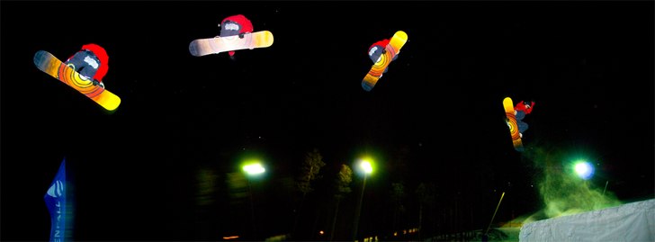 Pontus kör en 540/720? med handpålägg. Foto: Simon Pontér. Åkare: Pontus R.