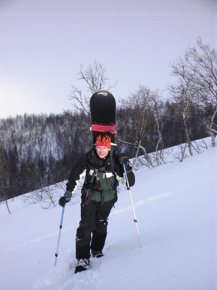På väg upp på Borka. Foto: Fredrik Nordsvahn. Åkare: Fredrik Wikberg.