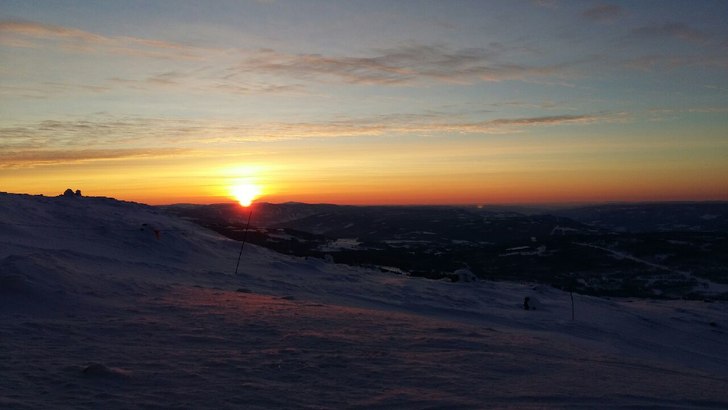 VINTERFERIE
Alle heiser og nedfarter er åpne. Vi .