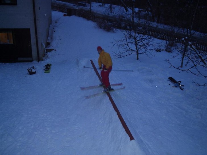 Byggde upp en liten rail hemma ;). Foto: Mattias Bohlin. Åkare: Martin Bohlin.