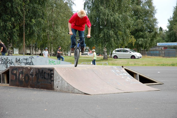 Haha! Vad har jag för mig;P. Foto: Magnus Vallgren. Åkare: Jag.