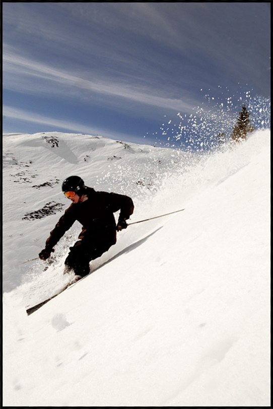 Skön slaskåkning på musberget.. Foto: Johan Schedin. Åkare: Johan Olsson.