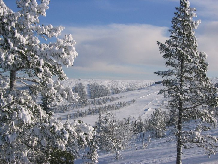En vy över Hundfjället med Tandådalen i bakgrun. Foto: Mikael Nilsson. Åkare: ingen.