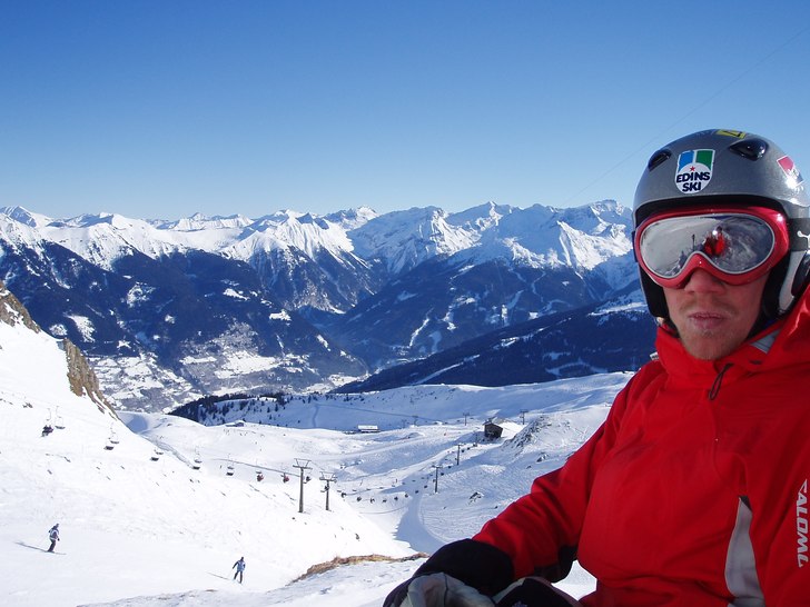 Pick nickplats i Schlossalm Hohe Scharte. Väldig . Foto: Per Nyberg. Åkare: Fredrik Edin.